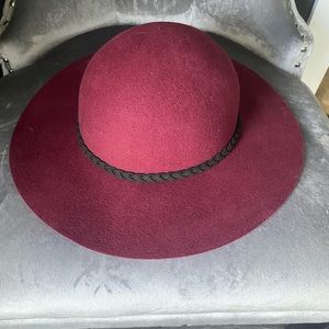 Burgundy H&M semi floppy brim hat